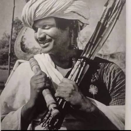 90 के दशक का झाबुआ— रतलाम जब भील समुदाय अपनी पारंपरिक वेशभूषा और सांस्कृतिक पहचान के साथ समृद्ध रीति-रिवाज़ों की एक जीवंत छवि प्रस्तुत करता ...