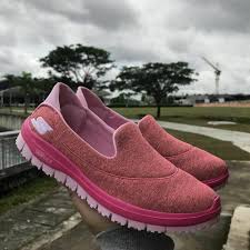 One could say the skechers brand actually started before it was skechers in some ways. Kasut Skechers Sale Clearance Shop