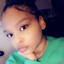 Aria Mitchell (amazinglysimple)