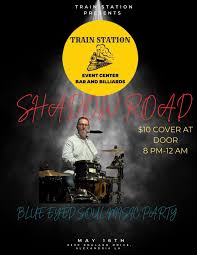 Saturday night at Gillian's in Toledo Town