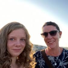 Carol Bourke (@carbou12)