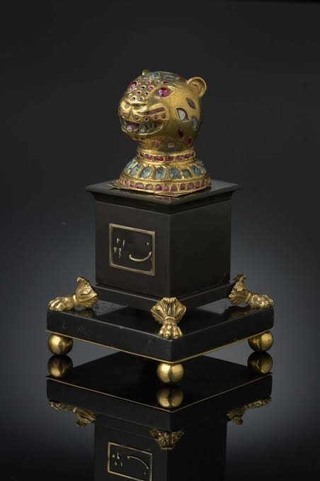 Tipu Sultan : in objects and museum collections