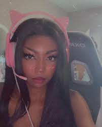 Jasmine Traylor (@miloasif) • Instagram photos and videos