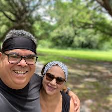 Mi @juanygg , mi vida, mi esposa! La dueña de mi corazón. Es un deleite  vivir a tu lado. Nuestro matrimonio ha sido una gran aventura e historia de  amor que un