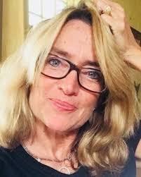 Barbara Bourgeois's Instagram, Twitter & Facebook