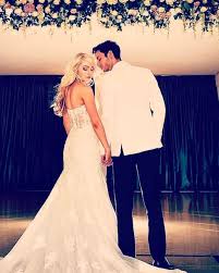 Everything from the time and date through to the photography and the reception plays its own part towards creating a day full of romance and celebration. Beautiful Wedding Vows From Couples Tips On Writing Your Wedding Vows