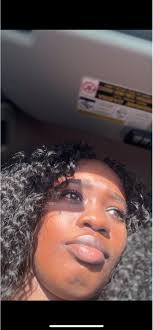 The general admission is only to watch her performance only. The VIP is the  performance, meet and greet, photo and t-shirt!!!