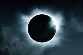 Une éclipse solaire va se produire ce jeudi 10 juin 2021 dans certaines régions du monde. Eclipse Solaire Comment La Regarder Sans Risque