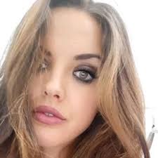 Ginger Langston's Instagram, Twitter & Facebook