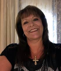 Lynne Kopp's Instagram, Twitter & Facebook