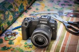 Canon EOS R8