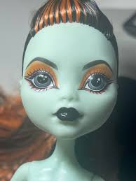 Detailed photos of Electra Melody! : r/MonsterHigh