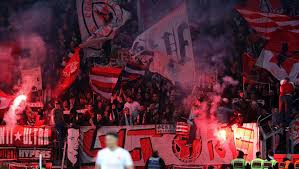 Marktwert ablöse position abgebender verein transferperiode. Was Eine Atletico Fahne Im Fan Streit Zwischen Leverkusen Und Dusseldorf Zu Tun Hat German Site