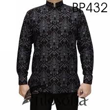Dalam budaya betawi, baju koko putih yang dibuat dalam bentuk lengan panjang biasanya sering digunakan dengan celana batik khas betawi yang berpotongan komprang (longgar). 77 Contoh Baju Batik Koko Kekinian Modelbaju Id