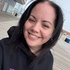 Everyone getting the 350$ incentives. I know they're random, but how many  orders in total have yall done? Im thinking these incentives are for people  who have done alot lol