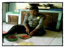 Paling Bagus 17 Gambar Lucu Sindiran Istri 10 Foto Meme Lucu Yang Memperlihatkan Mereka Takut Pada 40 Kata Kata Lucu Bahasa Jawa Gambar Lucu Lucu Foto Lucu