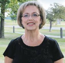 Jan Wiles becomes Assistant Dean of Student Services at Frontier