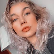 Candace Bliss's Instagram, Twitter & Facebook