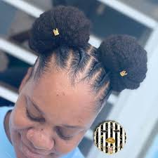 Women dreadlocks styles are considered to be perfect because they are versatile and they allow you to express yourself in fun and creative ways like no other style can. Dreads Hairstyle For Ladies 2021 Novocom Top