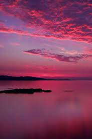 500 stunning pink sunset pictures download free images on unsplash. Pink Skies Over The Ocean Desktop Background 320x480 Pixels Sunset Background Sky Aesthetic Landscape Photography