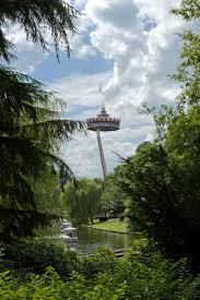 The music of monsieur cannibale is sung by gerard gustin (originally by sacha distel). Efteling A European Alternative To Disney Wsj