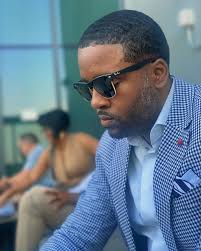 Brandon Comer's Instagram, Twitter & Facebook