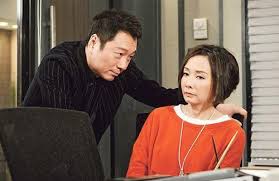 Teresa Mo Wayne Lai Lead Strong Cast In Come Home Love Dinner At 8 It Cast Celebrity News Asian Celebrities