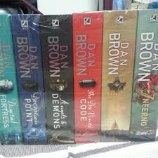 The very first book which he wrote was digital fortress and the thing to consider is that to make him one of the best in class writer his this is a series reading order list for all of dan brown's books. Dan Brown Books Collection Hobbies Toys Books Magazines Children S Books On Carousell