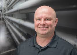 Winnie Reyes's Instagram, Twitter & Facebook