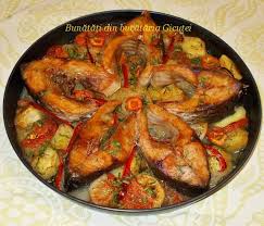 Macrou cu sos de rosii si usturoi la cuptor, o reteta simpla, rapida si gustoasa. Macrou Cu Sos De Rosii La Cuptor BunÄƒtÄƒÈ›i Din BucÄƒtÄƒria GicuÈ›ei