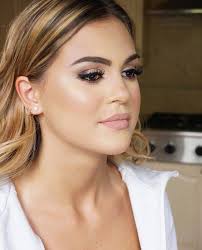 Cruelty-free event makeup artist needed