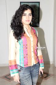 Adah who endorses peta endorses fashion . Idlebrain Pictures Of Sexy Masala Actress Archana Cute Photos Puredesipics