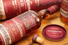 Desta Vez O Escolhido Para O Nosso Review Foi Glendronach 12 Anos Um Custo X Beneficio Imbativel Wine Bottle Whisky Rose Wine Bottle