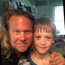 Chris Kimbro's Instagram, Twitter & Facebook