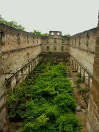 Black Barn Lebanon Ohio Shaker Museum Mount Lebanon L Visit Great Stone Barn Stone Barns Stone Architecture Old Barns