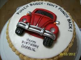 900 6825280422 Vw Bug Birthday Cake Jpg 900 675 Kuchen Und Torten Geburstagstorte Volkswagen Kafer