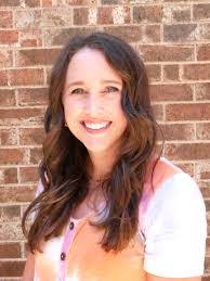 Sandra Ferris's Instagram, Twitter & Facebook