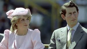 Born 14 november 1948) is the heir apparent to the british throne as the eldest son of queen elizabeth ii. Prinz Charles Expertin Er Hatte Angst Vor Seinem Vater Bunte De