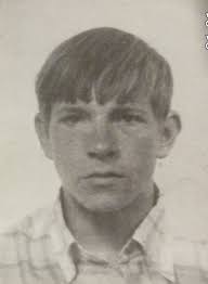 Please make this a coloured photo. Thank you. 🥰