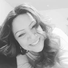 Jennette Newkirk's Instagram, Twitter & Facebook