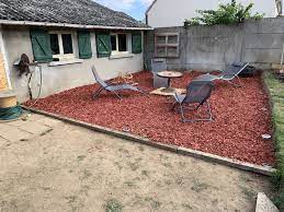 votre terrasse en copeaux de bois decoratifs copeaux de bois bois maison