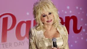 Lord i could never get away with that. Dolly Parton Shares Her Unusual Beauty Habit Cnn Video