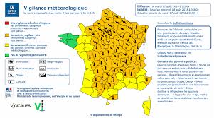 It is the capital of the department of marne, despite being only a quarter the size of the city of reims. Ville Chalons En Champagne Facebook