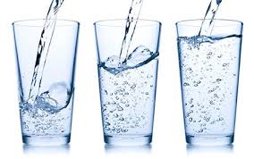 آب قلیایی چیست و چگونه میتوان آب قلیایی را در خانه درست کرد؟