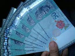 Seterusny ,giga gigs.giga gigs ini memang best untuk orang malaysia yang nak buat duit denga apps. Gambar Duit Malaysia Banyak