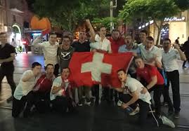 Keiner zu klein ein schweizer fan zu sein! Wragwmaseowp M