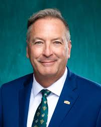 Kevin Sills's Instagram, Twitter & Facebook