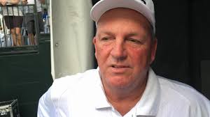 Mark Calcavecchia brings home the bacon at Principal