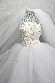 White Bride Dress Form Mannequin Wire Dress Form Wedding Centerpiece Bridal Shower Bride Centerpiece White Bride Vintage Wedding Wire Dress Form