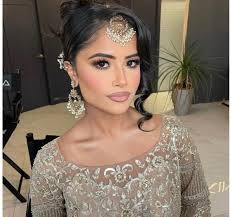 Hello Hair and makeup 💄 artists in Tampa bay! My company is looking for  talented artist to join the freelance team for bridal hair and makeup. If  you have knowledge with makeup ￼